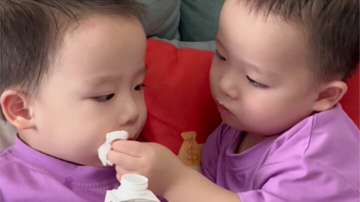 พวกเราที่นั่งอยู่ที่นี่ มีใครเคยได้รับการปฏิบัติแบบนี้บ้าง?!