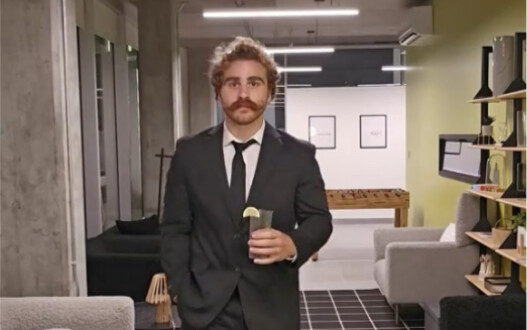 Bậc thầy rót nước