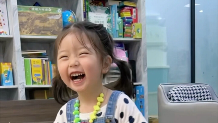 I’m so jealous of her free-and-easy childhood with all those toys!