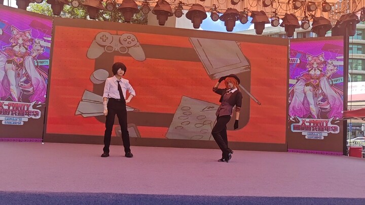 Benar-benar memusuhi dan sangat membenci Tainzhong