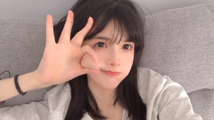 Older sisters just aren’t as charming as younger sisters.