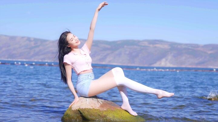 谁能拒绝海边的甜欲女友呢？社牛的字典里没有尴尬【只是长胖】【美欣】 竖屏