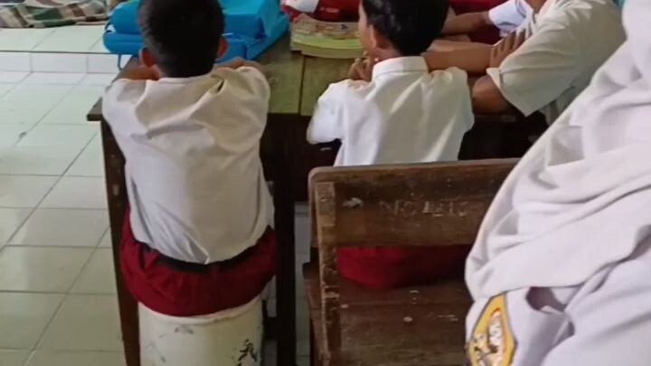 serba serbi anak sekolah