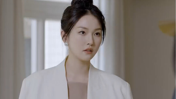 Smart women stay calm and don’t make a fuss.