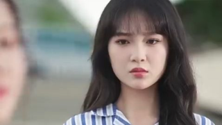 Ia mengejar sang CEO selama lima tahun.CEO itu memberi obat pada gadis itu