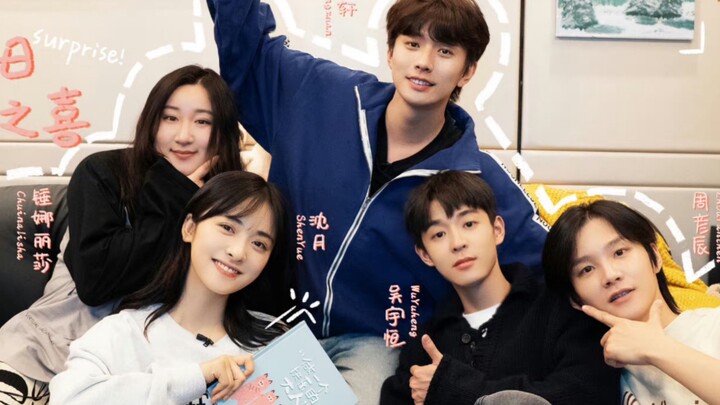 ครอบครัวหมูป่ามีมเยอะมาก — ใครยังไม่ได้ดูวาไรตี้กลุ่มนี้บอกเลยว่าพลาดมาก โคตรสนุก!