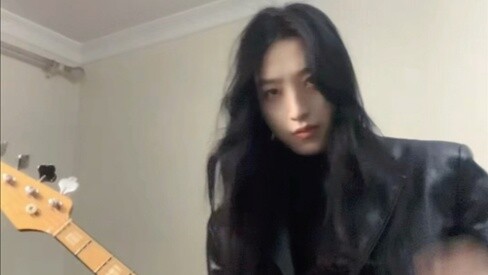 Attack on Titan. Bass cover of the hit song. Delicious, I love it.