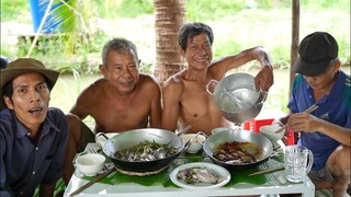 MÂM CƠM QUÊ CÁ ĐỒNG TỰ SĂN BẮT CANH CHUA BÔNG SÚNG CÁ LÒNG TONG KHO MẶN NGỌT