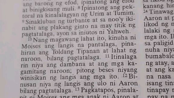Pang Araw Araw na Talata      Leviticus 8:10-13.