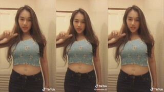 สาวสวยสุดเซ็กซี่เต้นโชว์หน้ากล้องอย่างเด็ด TikTok #1