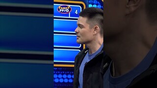 Paano kaya maglabing-labing ang ipis? #shorts | Family Feud