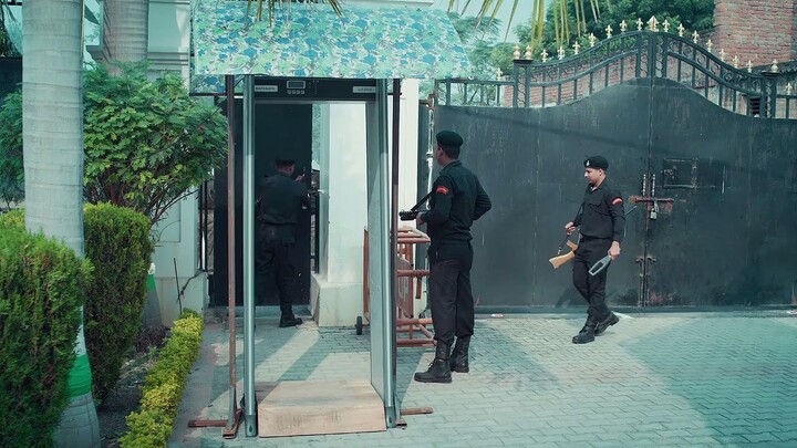 Aashram S01 E05 2020