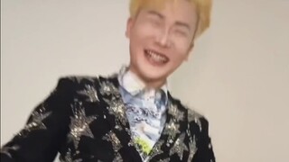 一想到接下来他想干么我就想笑