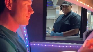 美国男生的短视频都在玩什么？Collins Key