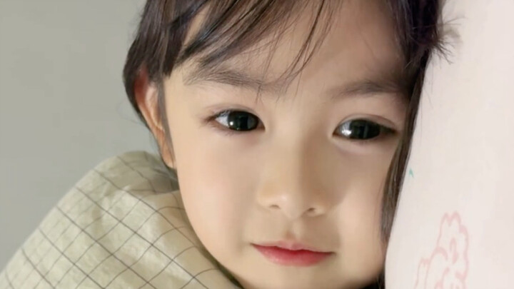 Let my daughter warm my bed for me