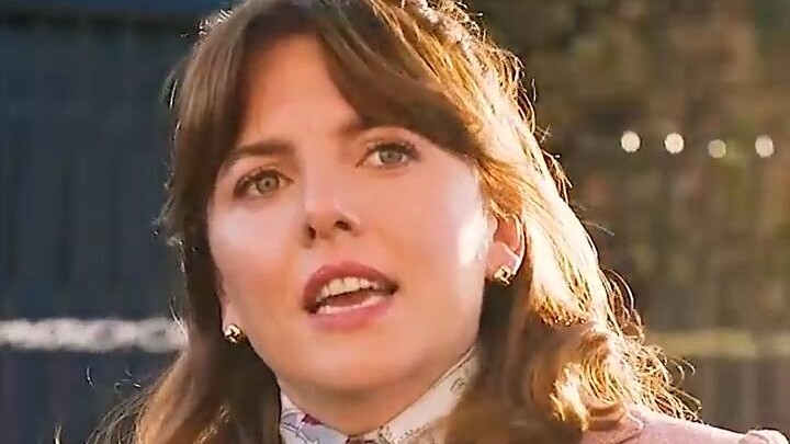 Gorgeous, youthful women of the new era wouldn’t fall for greasy, overweight street dudes.