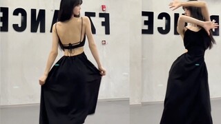 The backless skirt is back again