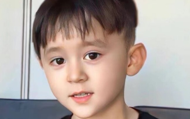 Benben gradually grew up to be out of my reach