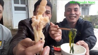 Biển Nguyễn ngọc | Mưa Gió Anh Em Làm Nồi Lẩu Gà Rất Ngon