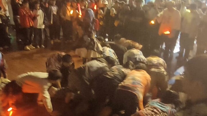 【Không phải Sora2】Thầy Đại Tường bị bao vây bởi cả dàn Bò Lết Sơ Hoa