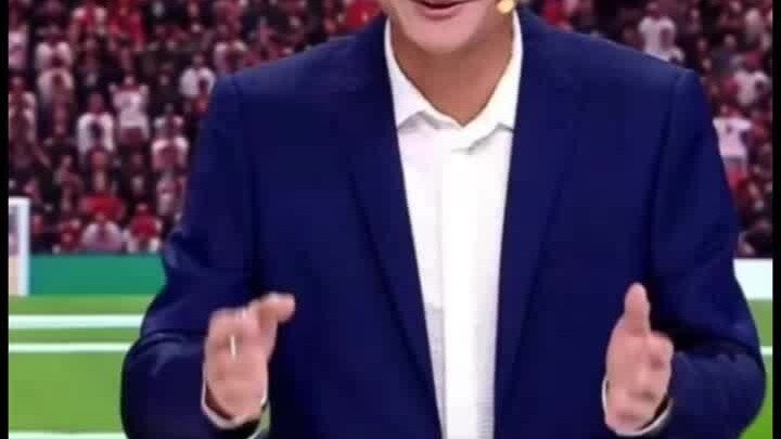 Komentar Piala Dunia oleh Li Yi...