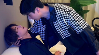 Nhìn phản ứng của anh trai tôi khi tôi say...