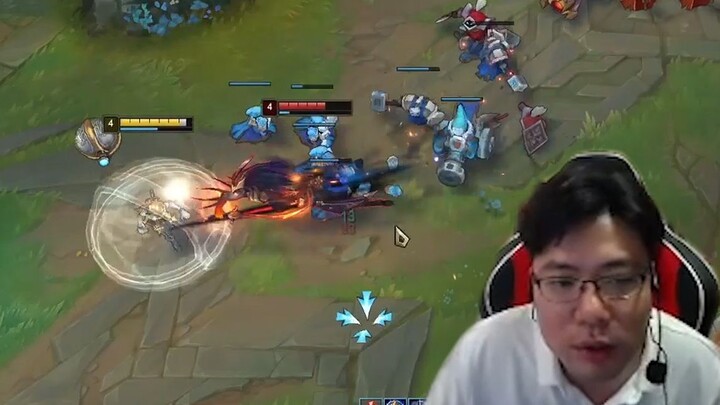 Vị Yasuo này một mình đã gánh hết cả năm cười cho khán giả!