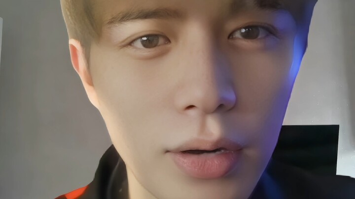 “Introduce Me” #TongJincheng #TongueOpensBottleCaps #RichWife #ManLeechingOffHer
