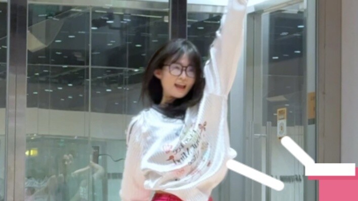 Seribu Satu Malam｜Qian Qian membuat koreografi dan tertidur di bianglala～