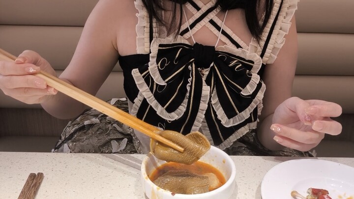 Pertama kali makan Haidilao sama adikku yang super nyebelin