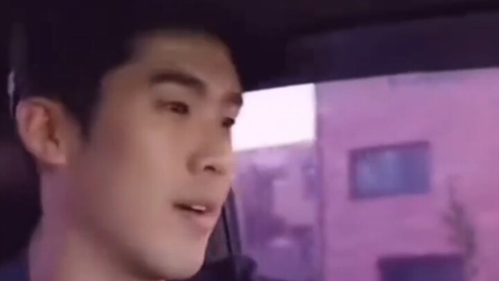 Tôi nghĩ đó là gờ giảm tốc.