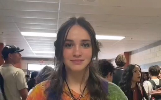 นักเรียนมัธยมปลายอเมริกันในโรงเรียนช่วงเลิกเรียน บอกได้คำเดียวว่าหลากหลายจริงๆ…