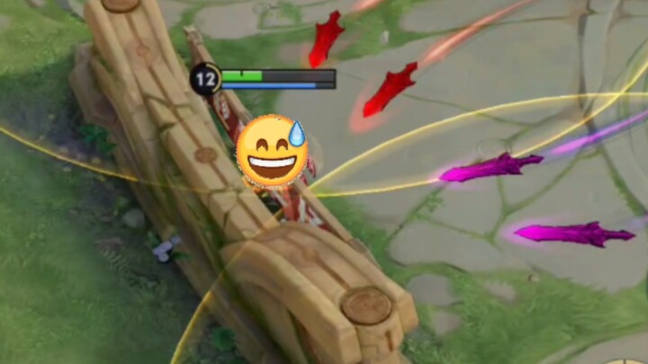 ดาบทั้งสี่ถูกโจมตี และเป็นการยากที่จะช่วยผู้เป็นอมตะ