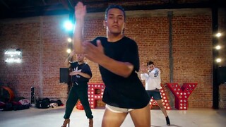 Xương quyến rũ tự nhiên giòn đến cực điểm! Vũ đạo trong bài hát thần thánh “7 Rings” của Chị A thật 