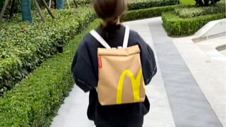 Wow, carrying this McDonald's bag really turns heads—so many people are looking! Plus, it’s super cu