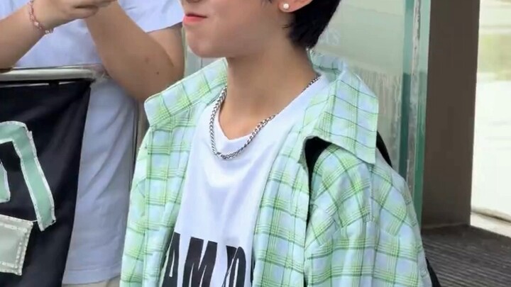 Bão Bão Nê bị thương rồi. Tôi khóc mất T﹏T