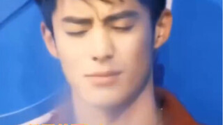 Wang Hedi is even more charming when you stroke him gently! I've fallen for him again.