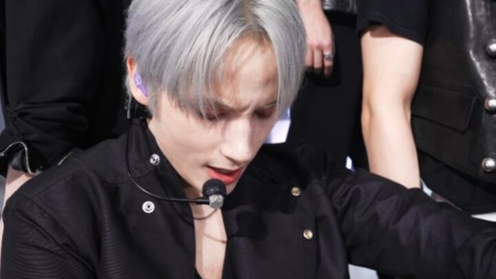 TXT’s latest comeback track “Stick With You” – One-Take Performance