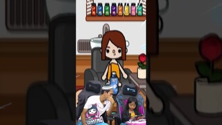 MOMENT NGABUBURIT SAMBIL MAIN TOCABOCA #tocaboca #tocalifeworld #leika #leikagaming #viral #shorts