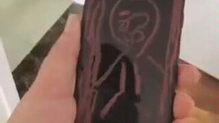 الطفل مازال صغير، لا بأس، لا تلوموه