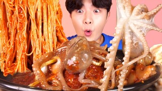 MUKBANG ASMRㅣAmazing! Raw Octopus Spicy Cold Noodles Eating🐙Korean Seafood 후니 Hoony Eating Sound