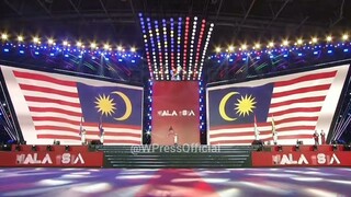 Khoảnh khắc bế mạc SEA Games 31 tại Việt Nam - Quốc kỳ 11 nước Đông Nam Á