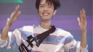 Who isn't a little sweetie? Xiao Zhan - Emergency Love (Score Version)