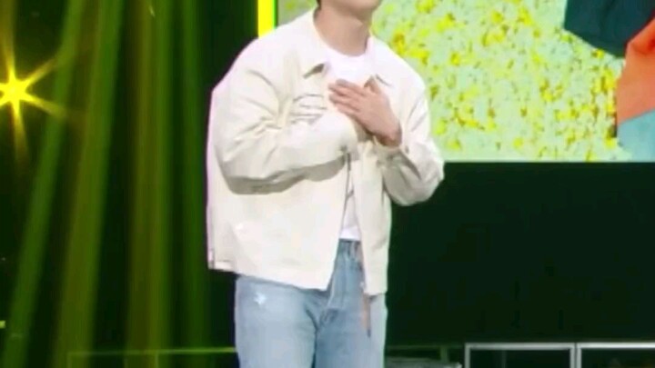 kyungsoo exo popcorn MV