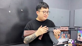 ในบรรดาโมเดล AK แบบหลายตำแหน่งทั้งสามรุ่น Suge AKM ถือเป็นรุ่นที่แนะนำ!