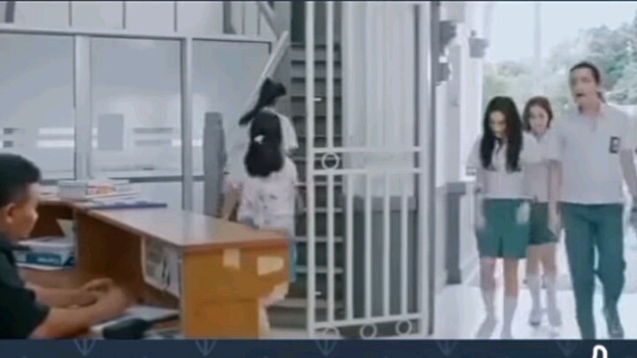Pacarnya Pun Bundir Karena Ceweknya Di Gulir Bergantian