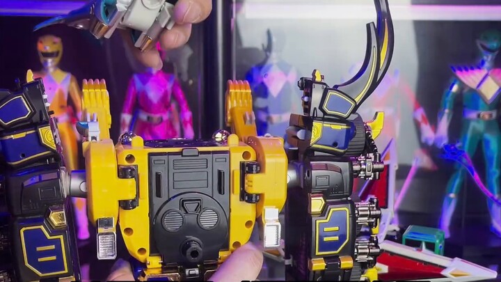 Seri Super Sentai Ninjafu Sentai (5) Bandai DX Sky Thunder Tornado God