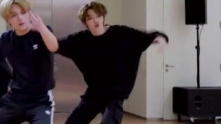 【ทำเอง】201203 NCT U ซองชาน 'ความรักยุค 90' เวอร์ชันห้องฝึกซ้อมอย่างเป็นทางการ