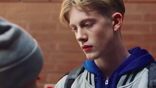 [Constantin×Nora] "You almost never look for me, never reply to my text messages, and leave me and r