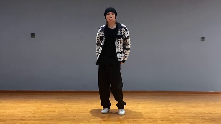 【OREO】Lisa's dance on the first day of "Tomboy" is really detailed